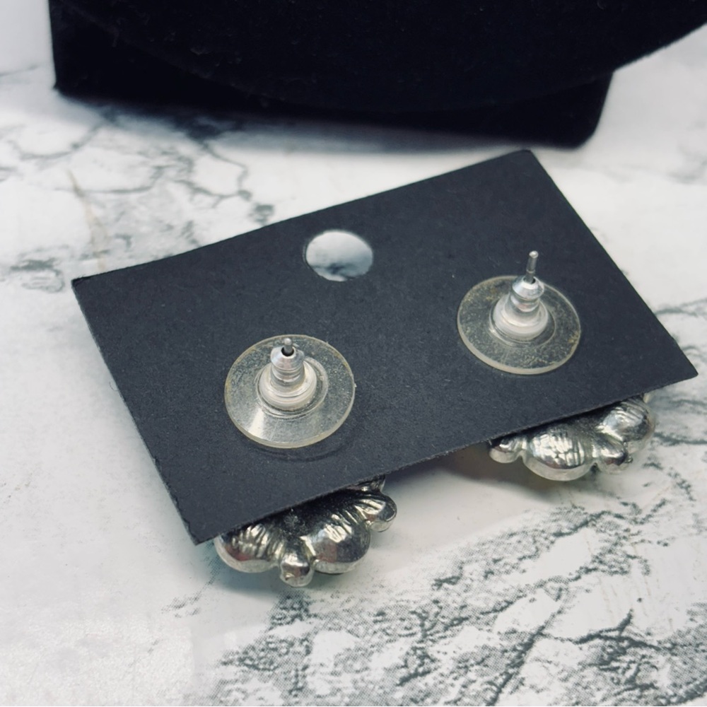 Floral Crystal Stud Earrings - Picture 4 of 6